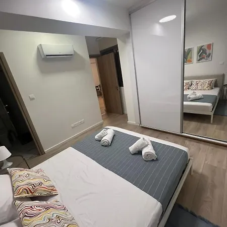 Zee Apartment